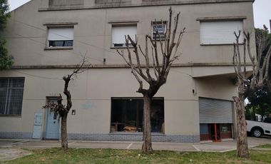 DEPARTAMENTO 3 AMBIENTES CON TERRAZA EN PRIMER PISO