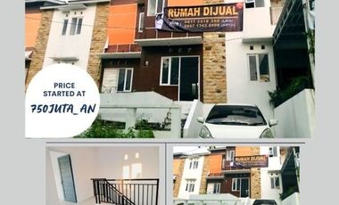 RUMAH SIAP HUNI 2 LANTAI UTARA ALUN - ALUN WATES