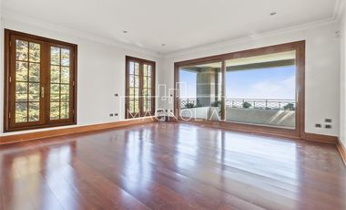 Departamento en venta de 5 dorm. en Vitacura
