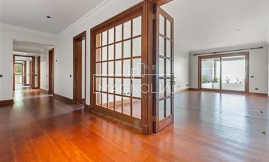 Departamento en venta de 5 dorm. en Vitacura