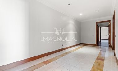 Departamento en venta de 5 dorm. en Vitacura