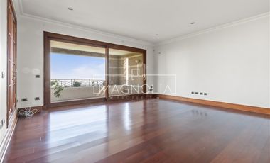 Departamento en venta de 5 dorm. en Vitacura