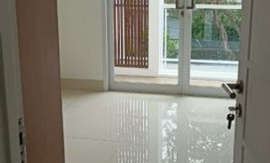 Disewakan Rumah di Cipete Selatan Ada Pool Mini