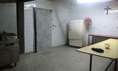 Excelente deposito en alquiler en San Martin muy buena ubicación-
