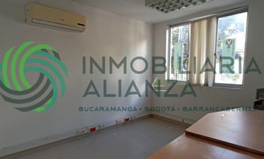 edificio en arriendo en antonia santos. Cod A14782