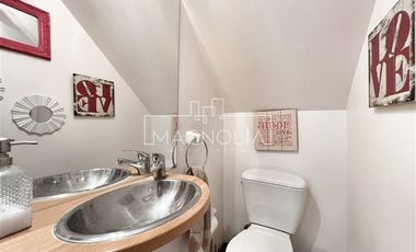 Casa en venta de 5 dorm. en Colina
