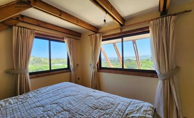 Se vende amplia casa en condominio sector Mantagua