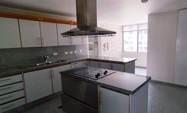 apartamento en venta en santa teresita. Cod V11234
