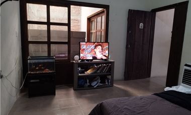 VENTA CASA CON LOCAL COMERCIAL