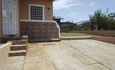 Se Vende Hermosa casa de esquina en Las Mañanitas, Los Nogales