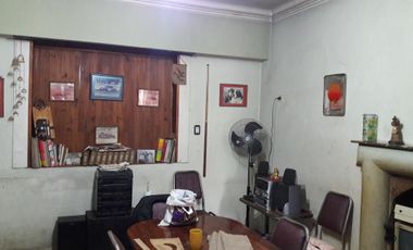 TERRENO CON DEMOLICIÓN (CASA ANTIGUA 60 AÑOS - IDEAL GALPÓN - ZONA MIXTA (RI)- OPORTUNIDAD!!!!!