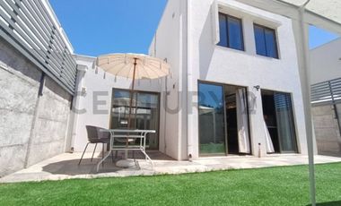 Se vende casa estilo mediterráneo en Buin