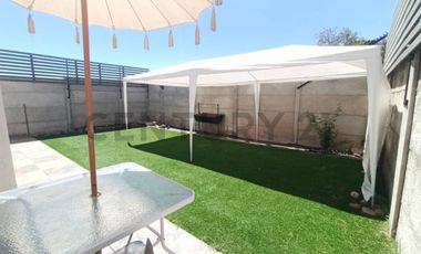 Se vende casa estilo mediterráneo en Buin