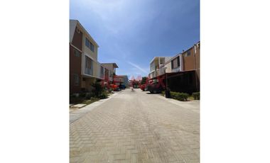 🏡✨ ¡Tu Nuevo Hogar Te Espera En Los Parques Del Chipe! 🌴💦 Con Piscina Y Seguridad 🔐 ¡En Condominio Privado! 📲