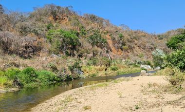 VENDO TERRENO IDEAL PARA RANCHO DE CRIA DE GANADO O CULTIVO COLINDANTE CON RIO