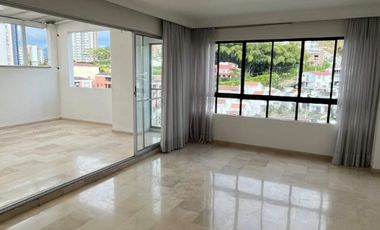 apartamento en venta en pinares. Cod V20545