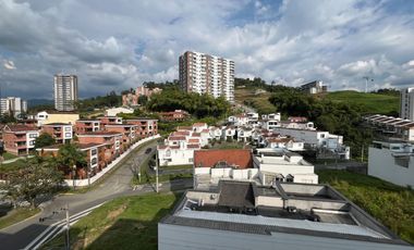 apartamento en venta en pinares. Cod V20545