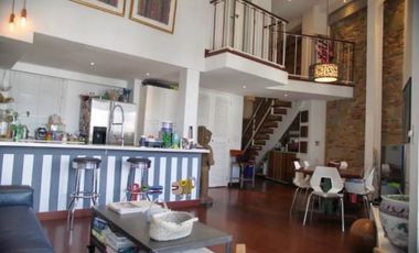 VENDO APARTAMENTO DUPLEX EN CASCO ANTIGUO. AM