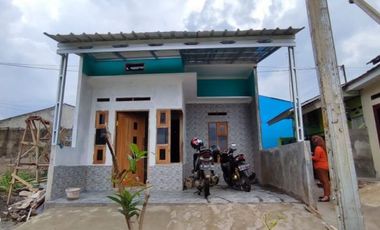 Rumah sangat murah Husus cash ya,akses motor saja,lokasi dekat stasiun Citayam