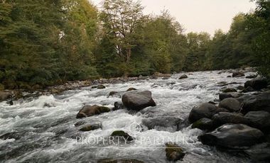 Espectacular complejo de departamentos y cabañas a orilla de río Cautín