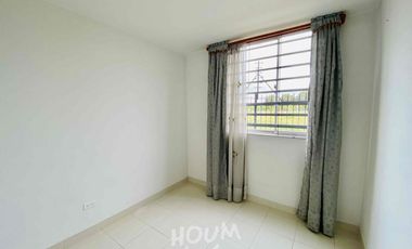 Apartamento Urbanización  La Finca ID: 121030r