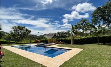 Casa en arriendo en conjunto campestre Makadamia, Manizales
