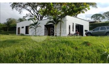 Casa en arriendo en conjunto campestre Makadamia, Manizales