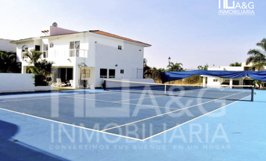 CASA EN VENTA  EN LOMAS DE COCOYOC