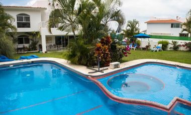 CASA EN VENTA  EN LOMAS DE COCOYOC