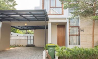 For Rent 3BR Private Townhouse with Swimming Pool at Cilandak