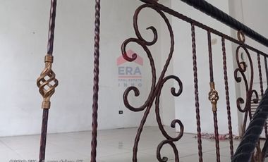 Paviliun dua lantai di Sukamulya Pasteur Bandung.