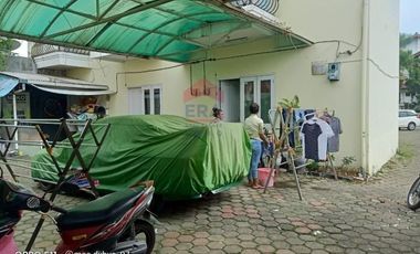 Paviliun dua lantai di Sukamulya Pasteur Bandung.