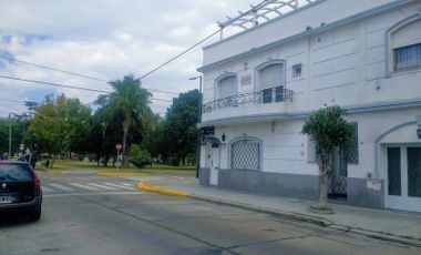 PH 4 ambientes con cochera, terraza y quincho en Mataderos Barrio Naon