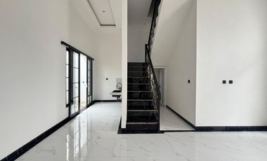 Rumah LB 120 Hadap Timur 12 Mnt ke Plasa Cibubur Siap KPR J-39807