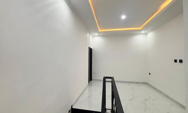 Rumah LB 120 Hadap Timur 12 Mnt ke Plasa Cibubur Siap KPR J-39807