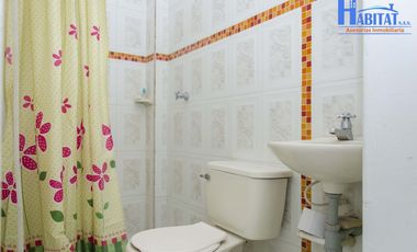 Venta Casa con apartaestudio, Urb. Filadelfia, Santa Marta.
