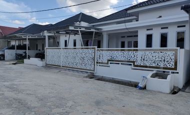 RUMAH DEKAT JUMBO MART HARGA MURAH DESIGN MODERN MINIMALIS