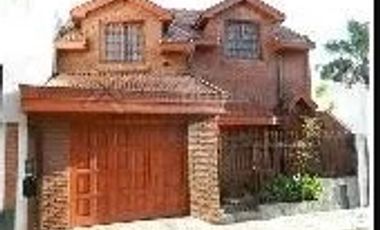 Chalet en venta en Bernal Oeste