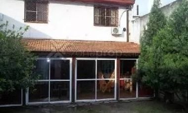 Chalet en venta en Bernal Oeste