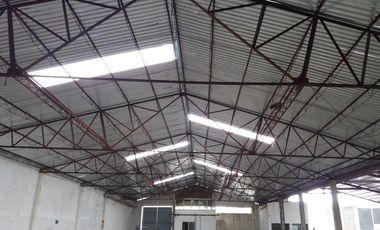 VENDO O RENTO BODEGA EN ECATEPEC, 1,500 BODEGA MAS 2,500 PATIO.TOTAL 4 MIL M2