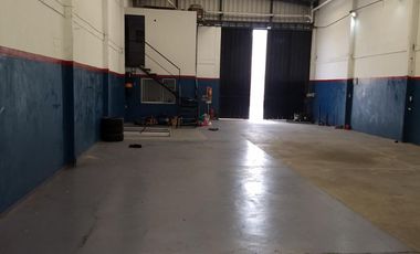 Venta de galpón La Tablada