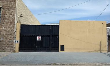 Venta de galpón La Tablada