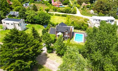 Casa tres ambientes. Elina 100. Sierras de los Padres. Venta.