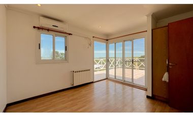 Casa tres ambientes. Elina 100. Sierras de los Padres. Venta.