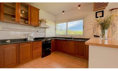 Casa tres ambientes. Elina 100. Sierras de los Padres. Venta.