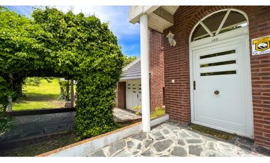 Casa tres ambientes. Elina 100. Sierras de los Padres. Venta.