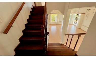 Casa tres ambientes. Elina 100. Sierras de los Padres. Venta.