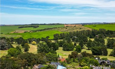 Casa tres ambientes. Elina 100. Sierras de los Padres. Venta.