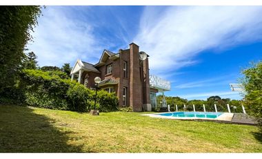 Casa tres ambientes. Elina 100. Sierras de los Padres. Venta.