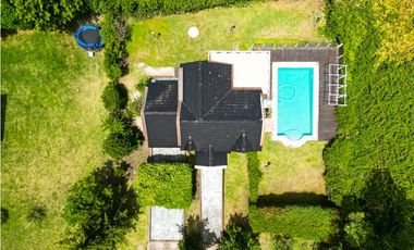 Casa tres ambientes. Elina 100. Sierras de los Padres. Venta.